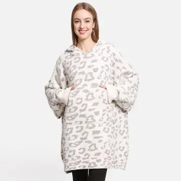 Leopard Oversized Pocket Snuggie