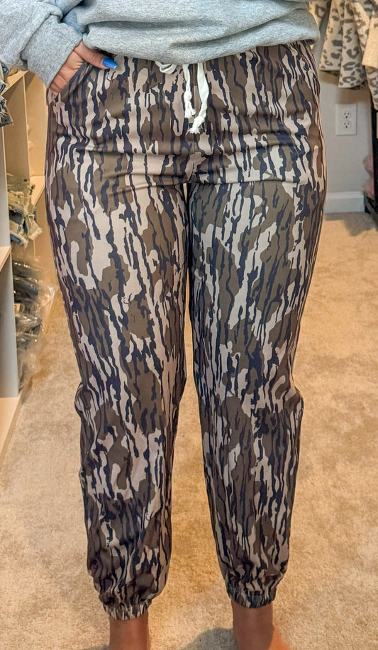 Bottomland Camo Sweatpants