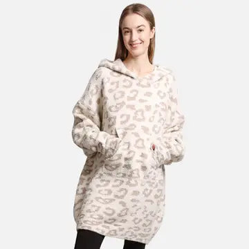 Leopard Oversized Pocket Snuggie